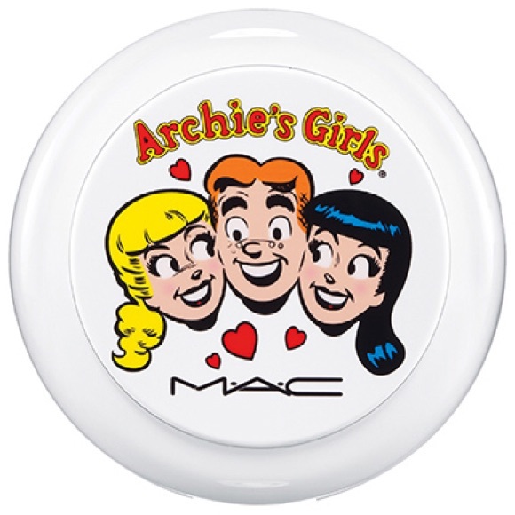 MAC Cosmetics Other - MAC // Archie’s Girls Flatter Me Face Powder
